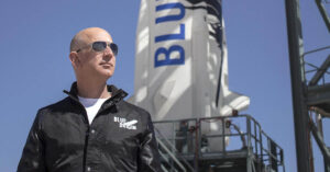 https://fm.cnbc.com/applications/cnbc.com/resources/img/editorial/2018/04/18/105141369-Jeff_Bezos_Pad.1910x1000.jpg