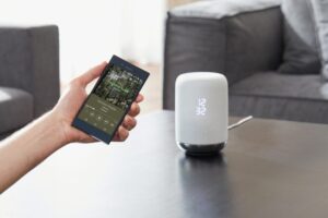 https://ausdroid.net/wp-content/uploads/2017/08/LF_S50G_Bluetooth_W-Large-730x487.jpg